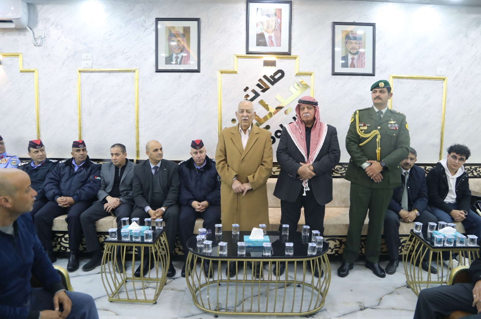 مندوبا عن الملك وولي العهد.. العيسوي يعزي بشهداء الواجب من إدارة مكافحة المخدرات