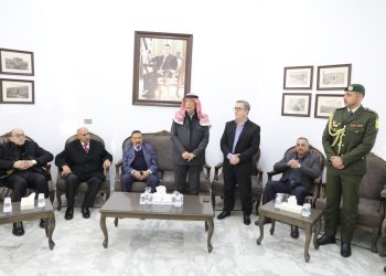 مندوبا عن الملك وولي العهد…العيسوي يعزي آل عبد الجابر