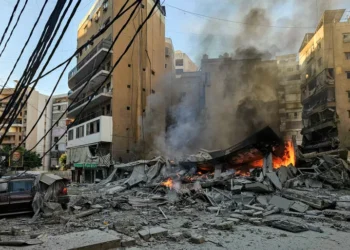 ليلة دامية في بيروت.. عشرات الضحايا بقصف إسرائيلي وهجوم مكثف لحزب الله