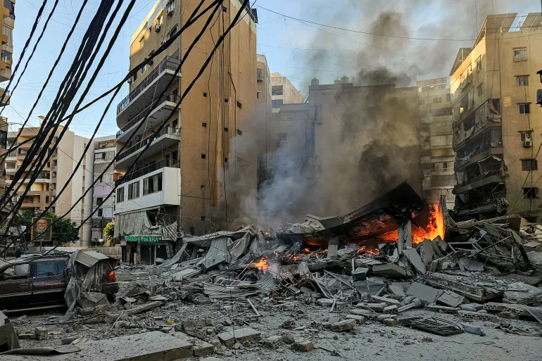 ليلة دامية في بيروت.. عشرات الضحايا بقصف إسرائيلي وهجوم مكثف لحزب الله