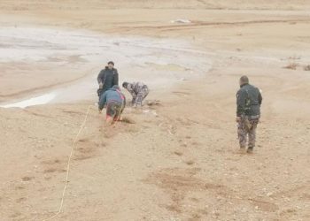 العثور على جثة طفل من جنسية عربية سقط داخل مجرى سيل في المفرق