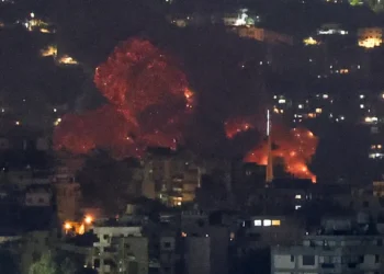 أستراليا تطلب من دبلوماسييها غير الأساسيين مغادرة لبنان