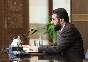الشرع يعلن زيادات واسعة على الرواتب ويكشف عن الموازنة الأكبر في تاريخ سوريا الحديث
