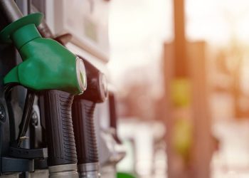 الطاقة والمعادن: مخزون استراتيجي آمن وإلزام محطات الوقود بحد أدنى 40% من التزويد