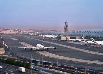 هيئة الطيران المدني الإماراتية تعلن عودة الملاحة الجوية لوضعها الطبيعي
