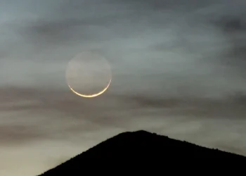 دول تعلن الجمعة أول أيام عيد الفطر