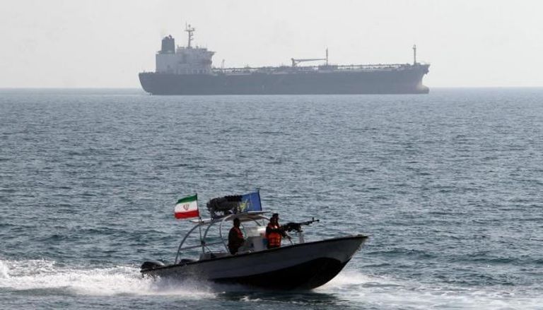 إيران توقف ناقلات النفط فى مضيق هرمز بعد خرق وقف إطلاق النار
