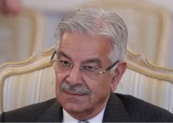 وزير الدفاع الباكستاني: إسرائيل شر ولعنة على البشرية