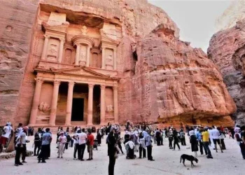 انخفاض الدخل السياحي خلال الربع الأول من عام 2026 بنسبة 3.8%