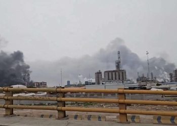 كاتس: هاجمنا مجمع فارس الجنوبي للبتروكيماويات بإيران