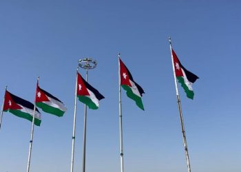 بلديات المملكة تكثف جهودها لرفع 700 ألف راية احتفاءً بيوم العلم