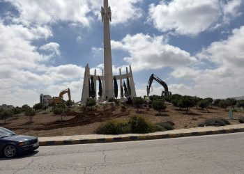 العموش: الأردنيون اعتادوا خوازيق الحكومة فابقوا على اسم الدوار