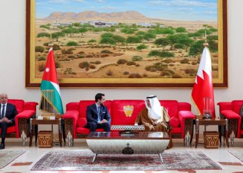 ولي العهد يلتقي ملك البحرين لتعزيز التعاون والتنسيق الإقليمي
