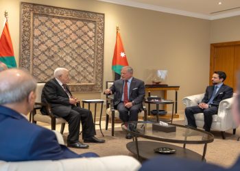 الملك والرئيس عباس يبحثان مجمل الأوضاع في الأراضي الفلسطينية