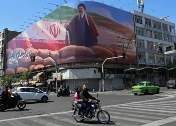 إسرائيل: ننتظر موافقة واشنطن لعودة الحرب ومجتبى أول الأهداف
