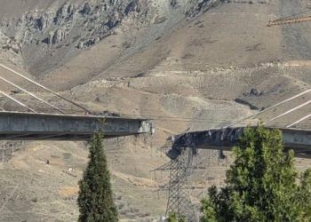 إيران تحدد 10 جسور استراتيجية بالمنطقة كأهداف عسكرية مشروعة