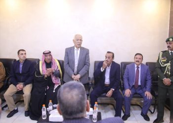 مندوبا عن الملك وولي العهد…العيسوي يعزي عشيرتي الكفاوين والبشابشة