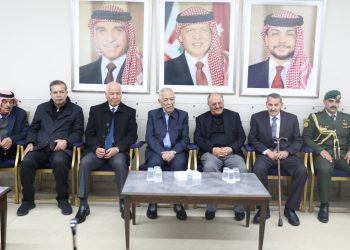 مندوبا عن الملك وولي العهد…العيسوي يعزي عشيرتي الرقاد والمعايطة