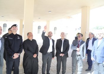 رئيس الديوان الملكي يفتتح ويتفقد مشاريع ضمن المبادرات الملكية في عجلون