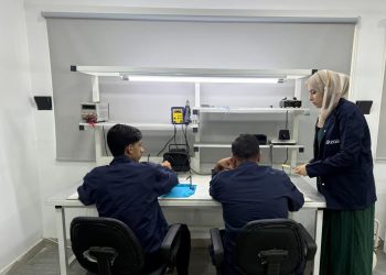 زين تطلق دورات مجانية جديدة للتدريب على صيانة الأجهزة الخلوية وأجهزة الألعاب الإلكترونية