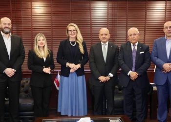 تجارة عمّان تبحث مع السفيرة التشيكية تعزيز التبادل التجاري وبناء شراكات نوعية