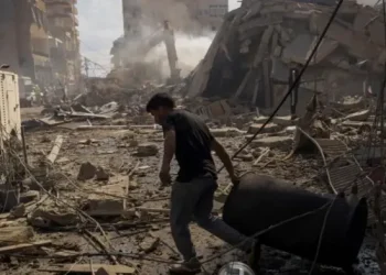 11 شهيدا و5 إصابات بغارات إسرائيلية مكثفة على جنوب لبنان