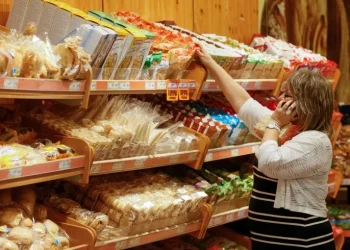 الحرب على إيران ..صراع قد يعيد تشكيل الموائد حول العالم