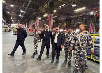 العكاليك يشدد على تسريع الإجراءات الجمركية في مطار التخليص