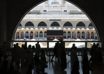 نساء مكة يحيين يوم الخُليّف في وقفة عرفات