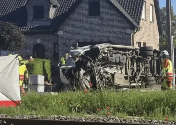 الأردن يعزي بلجيكا بضحايا حادث اصطدام حافلة مدرسية بقطار