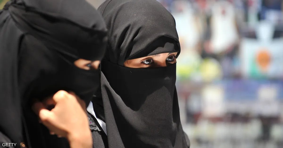 أستراليا توجه تهم استعباد امرأة ودعم داعش لسيدتين عادتا من سوريا