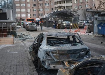 مقتل 3 أشخاص في هجمات بطائرات مسيرة على ضواحي موسكو