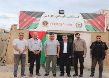 مدير عام مستشفيات قطاع غزة يزور المستشفى الميداني الأردني جنوب غزة/10