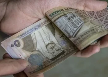غرامة تصل إلى 5 آلاف دينار.. النقل البري تحذر من نقل الركاب دون ترخيص