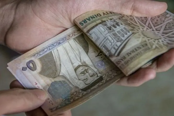 غرامة تصل إلى 5 آلاف دينار.. النقل البري تحذر من نقل الركاب دون ترخيص