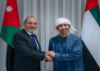 الصفدي يؤكد تضامن الأردن مع الإمارات في مواجهة الاعتداءات الإيرانية