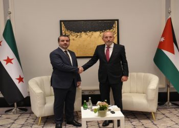 الصفدي والشيباني يبحثان هاتفيا تعزيز العلاقات وجهود استعادة التهدئة بالمنطقة