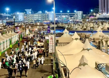 حجاج بيت الله الحرام يواصلون رمي الجمرات وحجاج أردنيون يشيدون بالخدمات