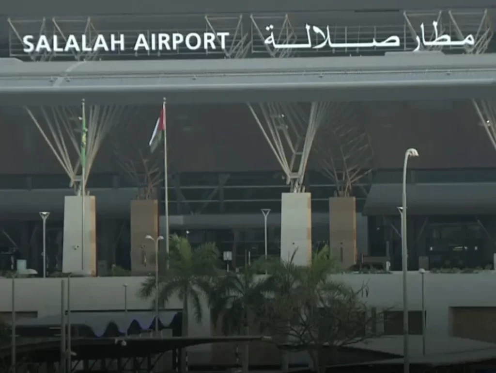 بحث تشغيل رحلات عارضة من عمّان إلى صلالة