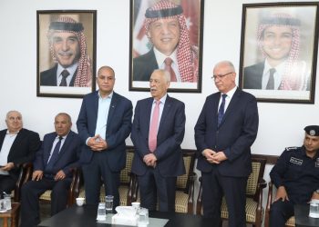 مندوبا عن الملك وولي العهد… العيسوي يعزي المراحلة والدعجة وأبو دية والسلمان وأبو عون والزعبي