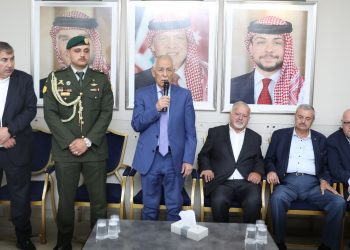 مندوبا عن الملك وولي العهد.. العيسوي يعزي العموش وأبو الفيلات
