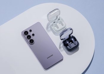 اجعل لحظاتك مميزة في عيد الأضحى مع هاتف Galaxy S26 Ultra وسماعات Galaxy Buds4 Pro