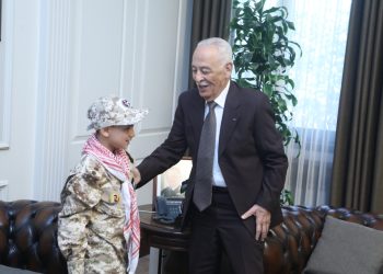 العيسوي يستقبل الطفل كرم الكفريني ويثمّن اعتزازه بالقيادة الهاشمية ومسيرة الوطن