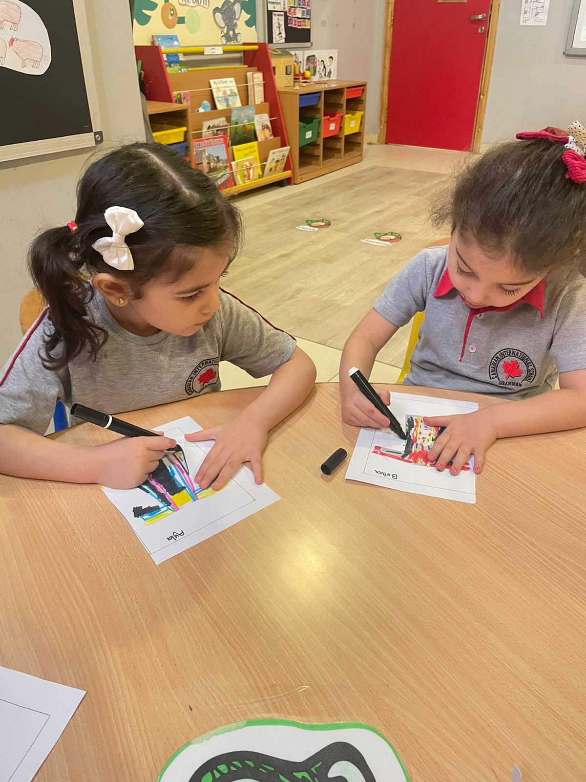 بدء التسجيل في رياض الأطفال الحكومية المستوى الثاني (KG2)