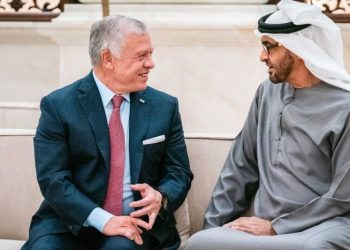 الملك يجري اتصالا هاتفيا مع رئيس دولة الإمارات ويدين تجدد الاعتداءات الإيرانية
