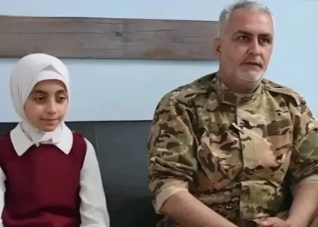 مرام تشغل السوريين.. طفلة أعادت 12 ألف دولار لصاحبها