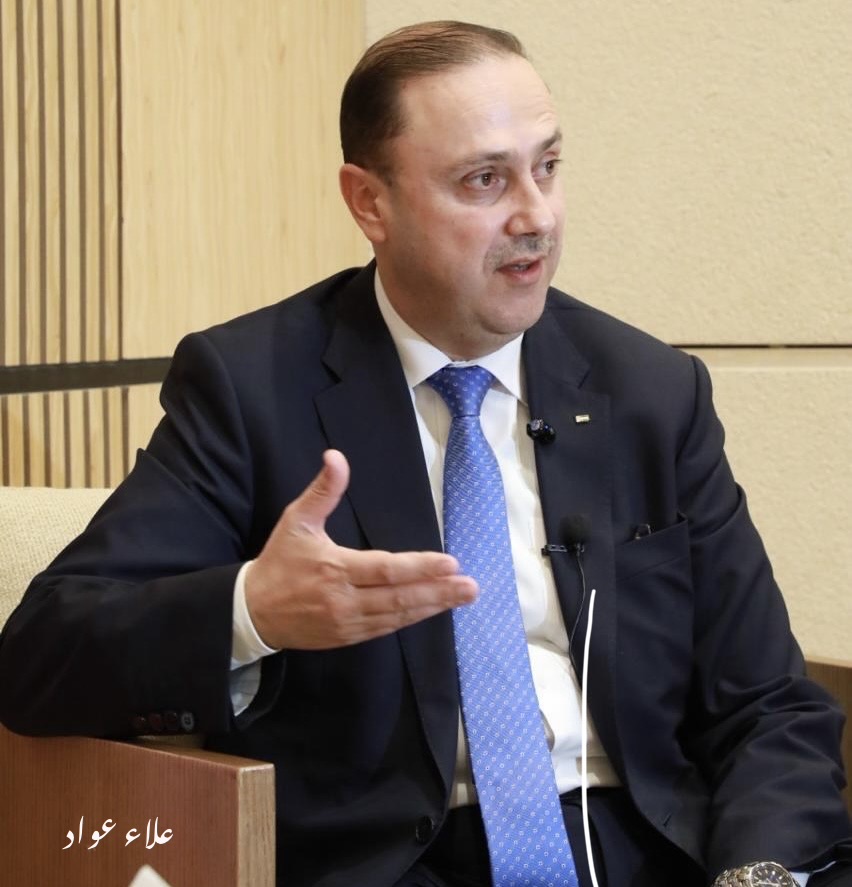 الزعبي يكتب : المومني ، رجلٌ أزعجهم بالهدوء، فحاربوه بالاجتزاء والتأويل