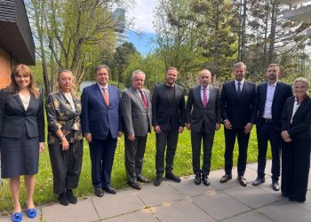 الأردن وإستونيا يبحثان توسيع الشراكات في التكنولوجيا والطاقة والسياحة
