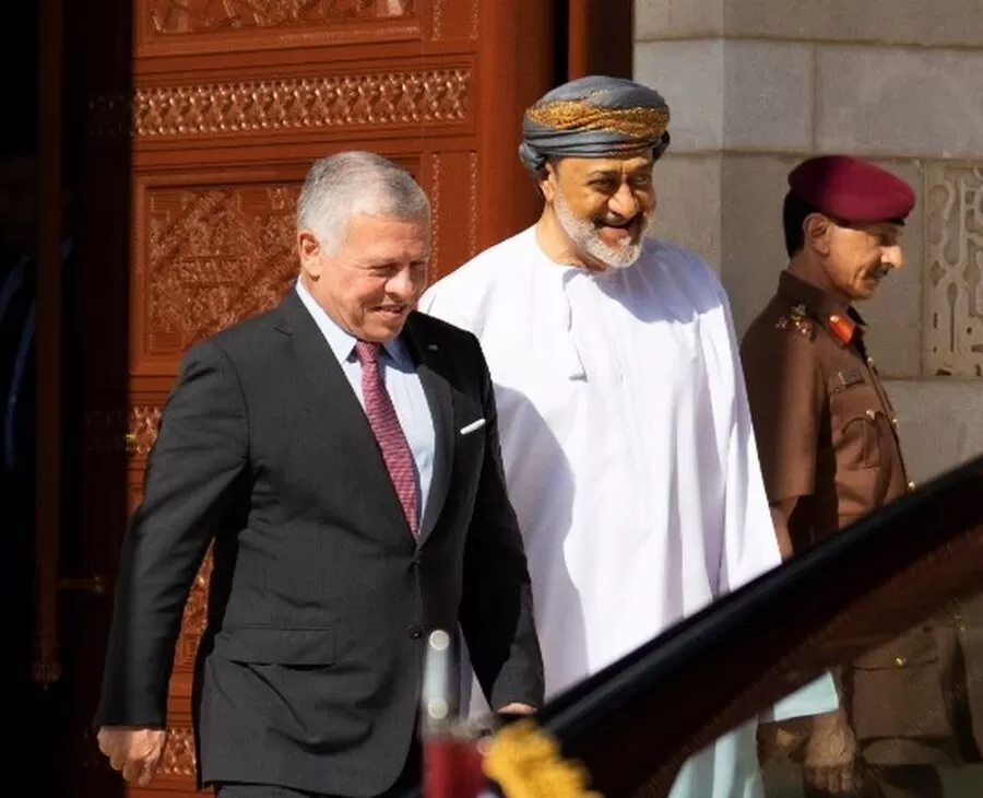 الملك وسلطان عُمان يبحثان هاتفيا المستجدات الإقليمية