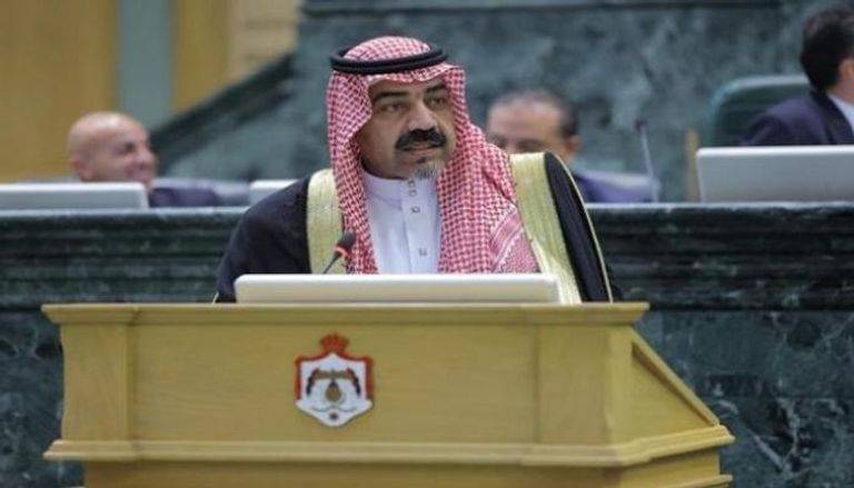 النائب المراعيه يوجه سؤالاً نيابياً للحكومة حول منح القطط ومكافآت مالية وأراضي صرفت لنواب